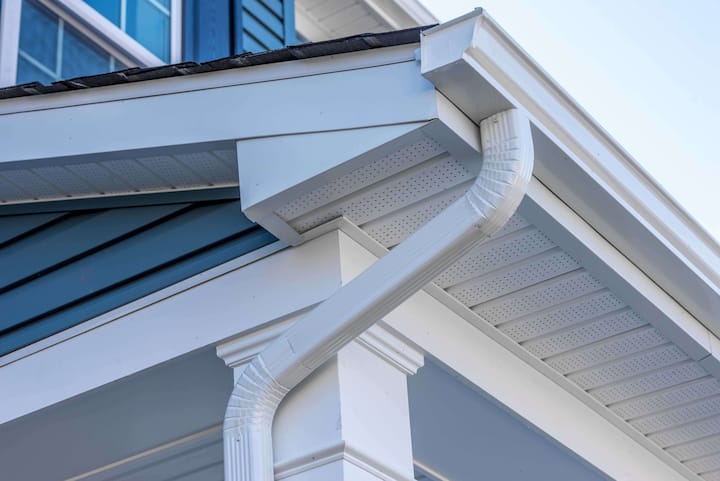 Low-maintenance vinyl gutters for rainwater management in San Jose